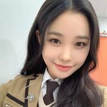 앞니가 큰 게 아니라 다른 <b>치아들</b>이 작다는 아이돌