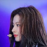 앗 얼굴만 봤는데 심장 <b>아파</b>