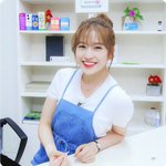 다른 사람보다 이쁘지? 내가 <b>원탑</b>이지? 다른사람은 쳐다보지마.....