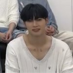 [ZB1] 아 <b>성한빈</b> 뭐해 옷 여며