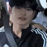 [ZB1] <b>성한빈</b> 흰티 말고 검은티도