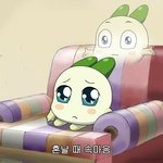 자고 일어났는데 쌍꺼풀 <b>생김</b>