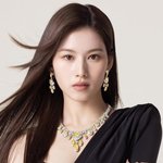 트와이스 <b>사나</b> 반지가격이 13억이래