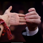 [NCT드림] 런쥐니 손바닥에 한국어로 브라질<b>인사말</b> 적음