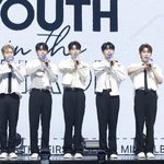 [ZB1] <b>바지핏</b> 누구짓이야