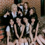 교복컨셉으로 컴백하는 듯한 여돌