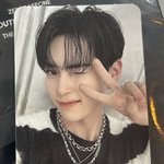 [ZB1] <b>성한빈</b> 셀카 왤케 늘엇음ㅠㅠㅜㅜ