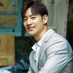 이제훈이면 배우 중에서 <b>탑</b><b>급</b>이냐
