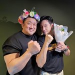팔뚝이랑 <b>주먹</b> 차이가 두 배네