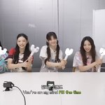 [모두드루와] 뉴진스 <b>빙</b><b>키</b><b>봉</b> 들고 신났네 ㅋㅋ