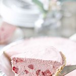딸기 크림 <b>파이</b> 먹고 싶어요