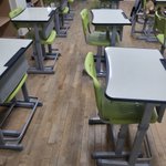 [드루와] 너네학교<b>책상</b>도 이거임??