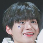<b>투명</b>한 유리구슬처럼 말간 남돌