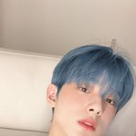 [모두드루와] 김민규 <b>머리색</b> 바꿔봤음