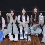 [드루와] 주섬주섬 인형 올리는 <b>혜인</b> ㅋㅋㅋ