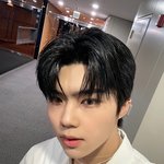 [ZB1] 얘들아 건욱이 <b>컬러</b>렌즈꼈다!!!