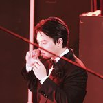 팬들도 갈리는 도경수 이번 활동 취향