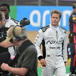 <b>레이서</b>로 변신한 브래드 피트