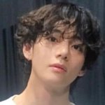 뷔 이목구비봐