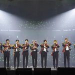 엔시티 127 <b>팬미팅날</b> 입은 제복 너무 예쁨