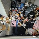 넘치고 바닥엔 X무덤…자취방 쓰레기장 만들고 튄 20대 여성 <b>공분</b>