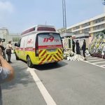 [댓글부탁해] 방금 <b>서이</b>초에 구급차 실려나감ㄷㄷㄷ