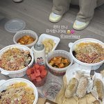 윈터가 에스파 댄서들한테 <b>음식쏨</b>