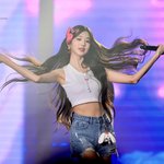 아 편의점 손님으로 오는 여자애기