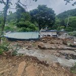산사태로 모든게 없어졌습니다