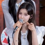 cool with you랑 get <b>up</b> ㄹㅇ즇음