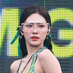 그냥 원데이렌즈끼고 닝닝처럼 <b>고글</b>쓸까