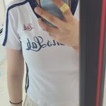 이 티에 바지 <b>무슨색</b> 입는게 이쁠거같음?