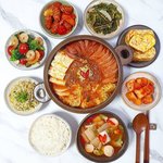 이렇게 <b>한상</b> 차려 먹는 거 쉽지 않아