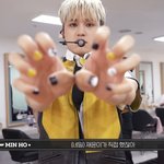무대용 네일 <b>셀프</b>로 한 남돌