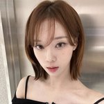 이런 셀카는 뭘로 찍는거지.?