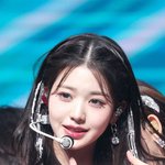 보기만 해도 <b>짜릿</b>한 비주얼 여돌들