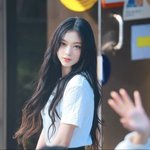 <b>해린</b> 오늘 얼굴 미쳤노