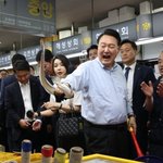 자갈치시장서 <b>회덮밥</b> 먹은 尹