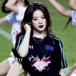 어제자 <b>슈화</b> 사진보는데 이쁘다