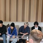 밧니혁이 빌보드20위안에들었으면한다고 하니 투바투표정이.ㅋ