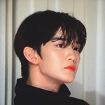 배진영 오늘자 팬싸인데 조카 잘생김