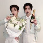 티파니앤코 관계자도 <b>엔하이픈콘</b> 왔나봐
