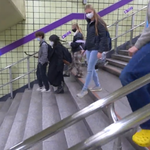 한국 지하철탔다가 <b>멘붕</b> 온 미국 고등학생들