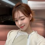 [댓글부탁해] <b>윈터</b> 머리 색 있잖아