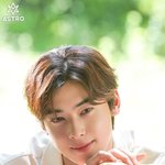 잘생긴 모델 덕에 <b>시너지</b>효과 대박인 광고
