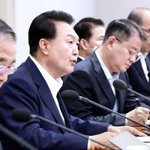 '<b>안전</b>' 7번 언급한 尹 "한마디 해보라"…
