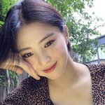 <b>이소희</b> 웃는 거 예쁜디