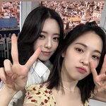 <b>류진</b> 옷 정보!!!