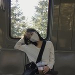 <b>이나은</b> 분위기 폼 미쳤다