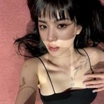 다른 <b>사람</b>은 <b>흉내</b> 못 낼 분위기가 있다니까